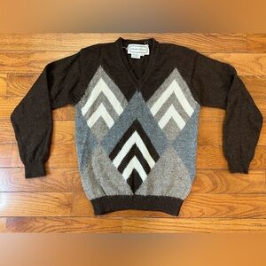 Vintage Adrienne Vittadini Alpaca Sweater Chevron V Neck Women’s S 80s 90s